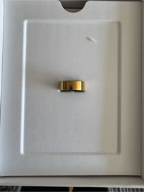 Gold Smart Ring - Unbranded Elegant Wearable